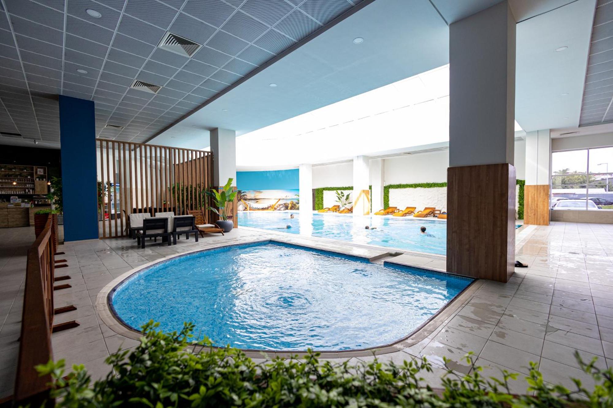 19Th & 18Th Floor Secure Apartments With Pool & Fitness & Parking Included In Price Skopje Esterno foto