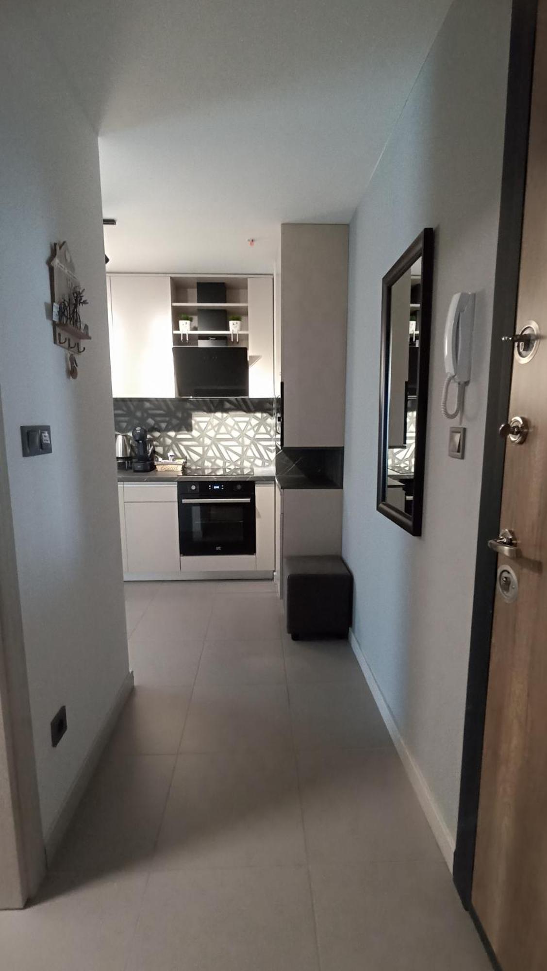 19Th & 18Th Floor Secure Apartments With Pool & Fitness & Parking Included In Price Skopje Esterno foto