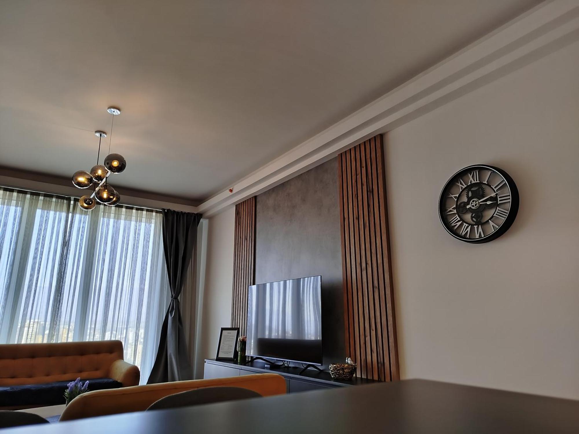 19Th & 18Th Floor Secure Apartments With Pool & Fitness & Parking Included In Price Skopje Esterno foto
