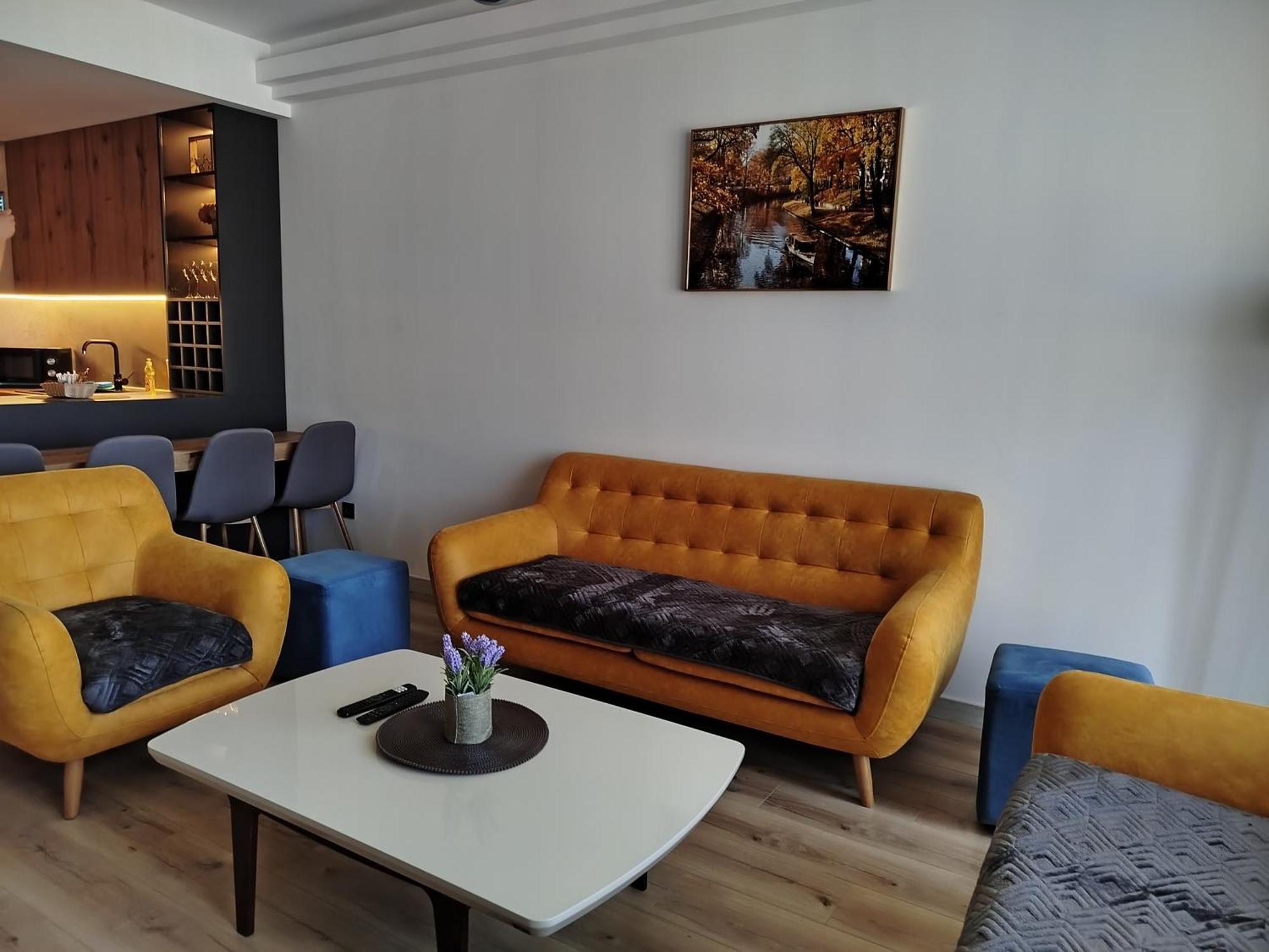 19Th & 18Th Floor Secure Apartments With Pool & Fitness & Parking Included In Price Skopje Esterno foto