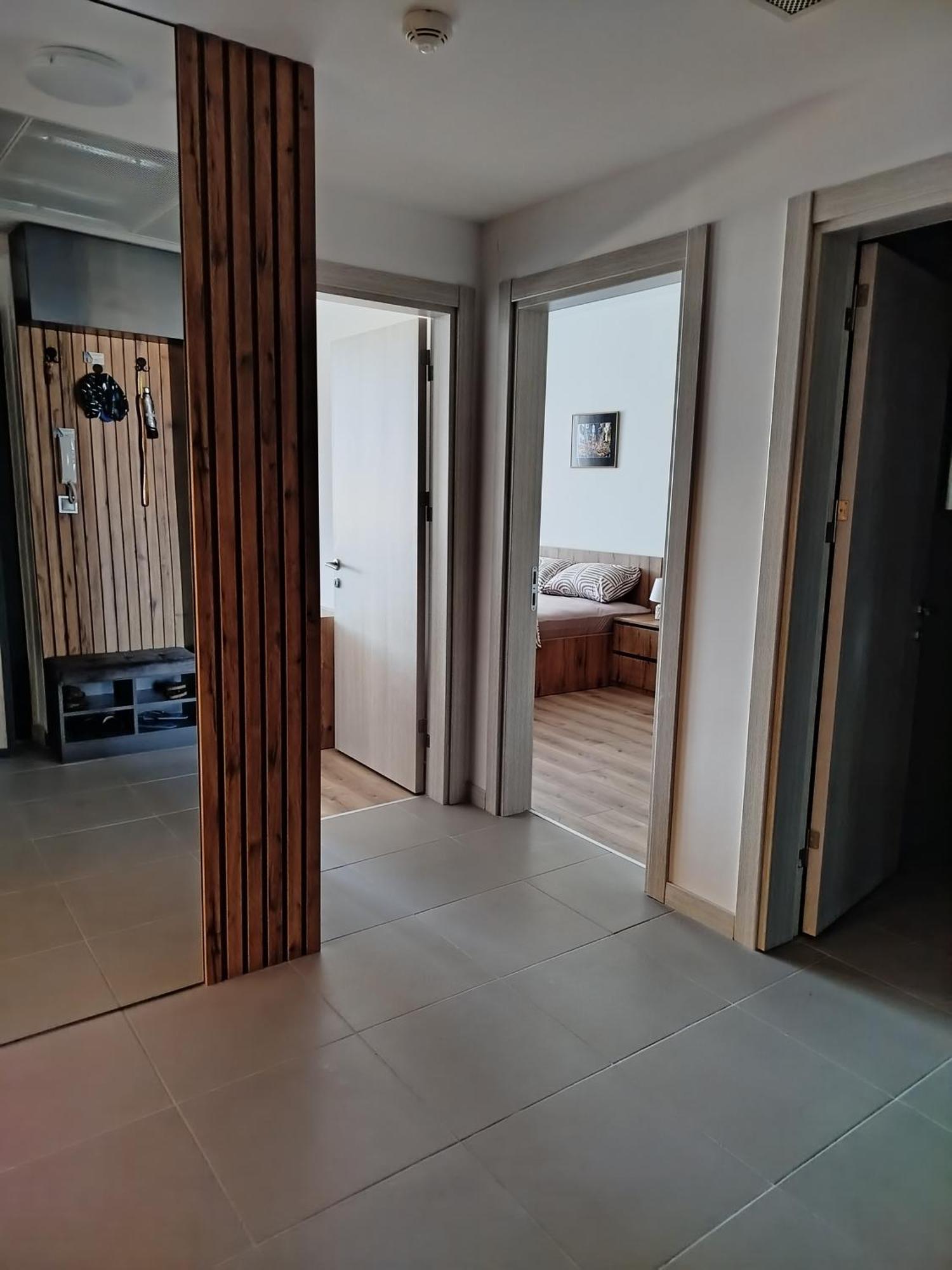 19Th & 18Th Floor Secure Apartments With Pool & Fitness & Parking Included In Price Skopje Esterno foto