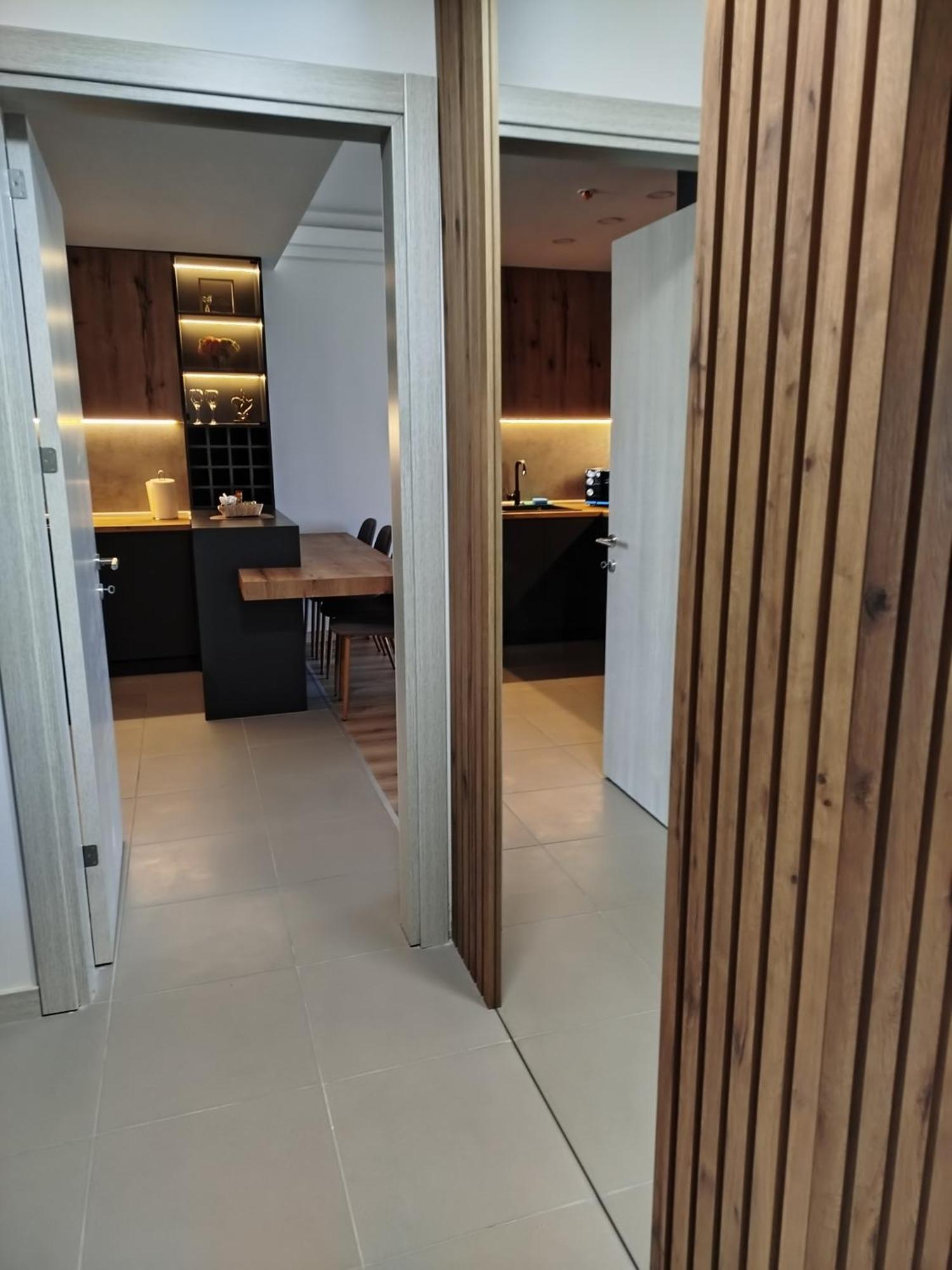 19Th & 18Th Floor Secure Apartments With Pool & Fitness & Parking Included In Price Skopje Esterno foto